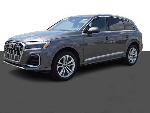 Used 2025 Audi Q7 3.0T Premium Plus AWD/4WD image 3