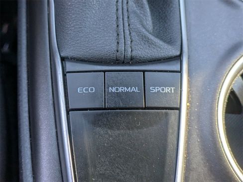 Used 2024 Toyota Camry LE image 20