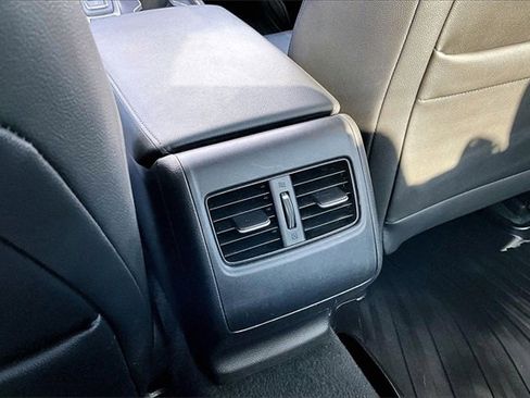 Used 2019 Honda Accord EX-L image 10