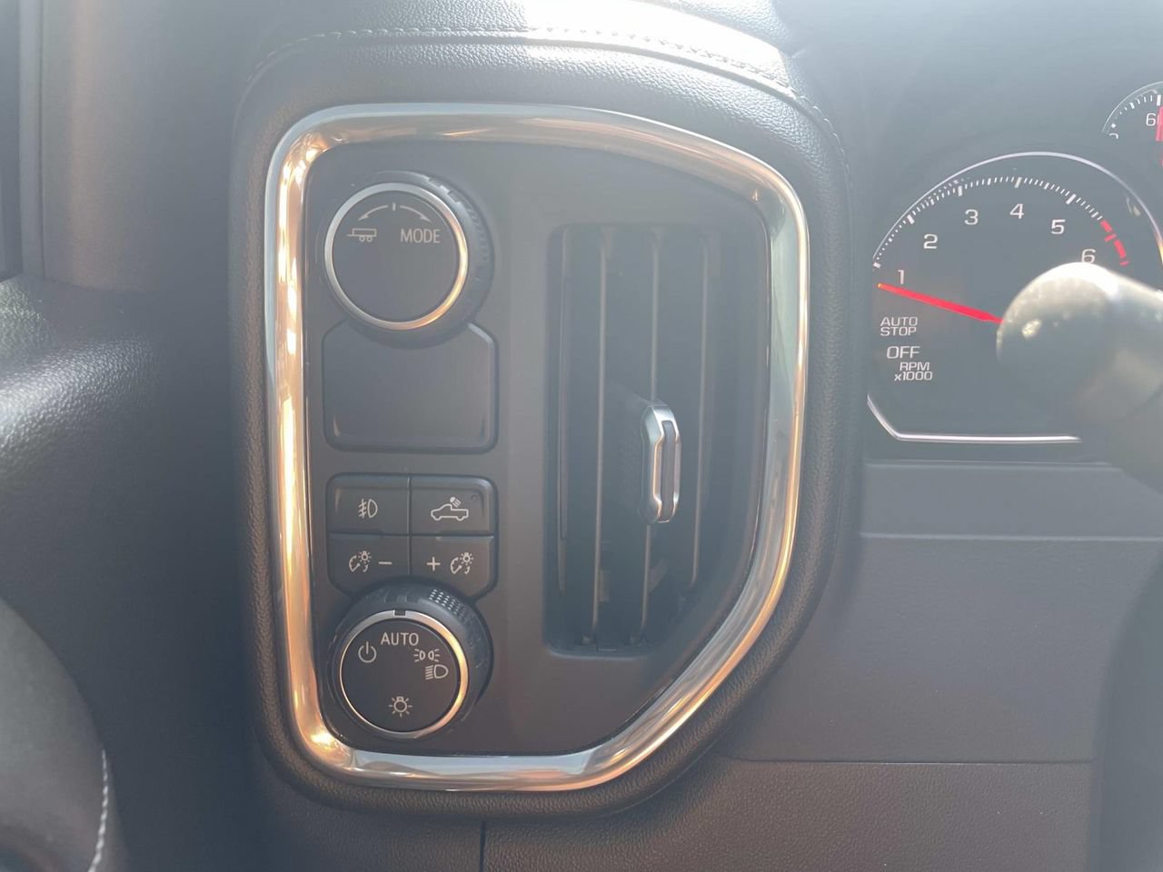 Used 2021 Chevrolet Silverado 1500 RST RWD image 18