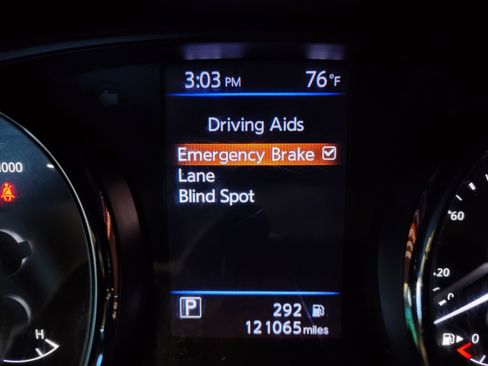 Used 2018 Nissan Rogue SL image 35