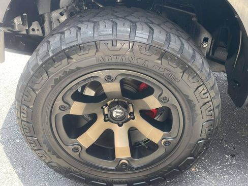 Used 2019 Ford F150 Raptor w/ Equipment Group 802A Luxury AWD/4WD image 11