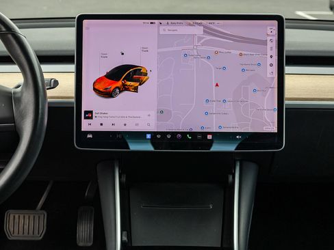 Used 2018 Tesla Model 3 Long Range image 9