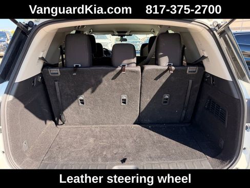 Used 2024 Nissan Pathfinder SV image 27