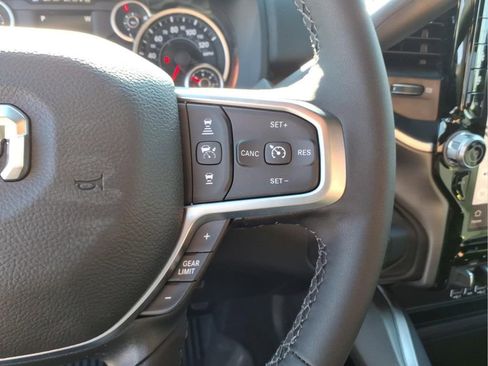 New 2026 RAM 2500 Big Horn AWD/4WD image 21