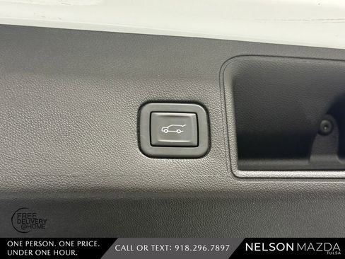 Used 2022 GMC Terrain SLT FWD image 37