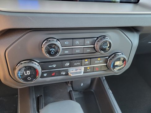 New 2026 Ford Bronco Outer Banks AWD/4WD image 27