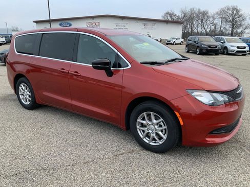 New 2026 Chrysler Voyager LX FWD image 2