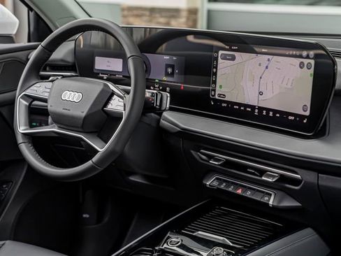 New 2026 Audi Q3 quattro 2.0T AWD/4WD image 37