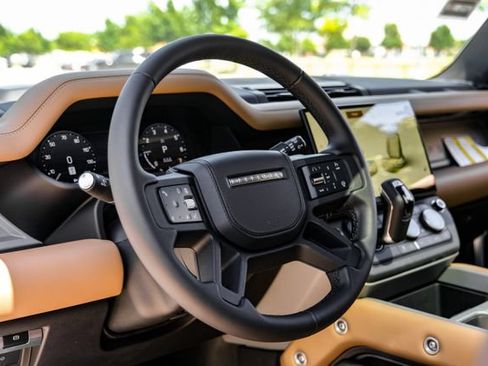 New 2026 Land Rover Defender 110 V8 AWD/4WD image 19