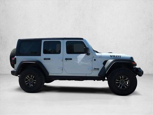 Used 2024 Jeep Wrangler Willys image 4