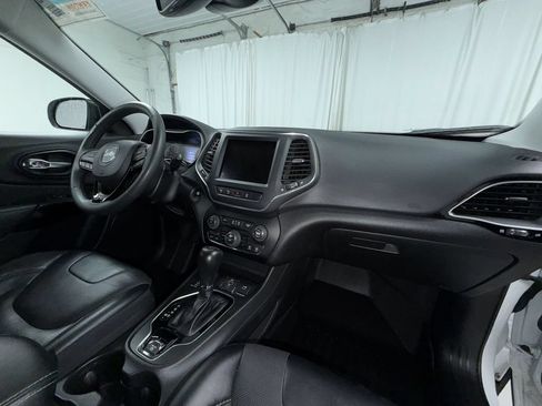 Used 2023 Jeep Cherokee Altitude Lux AWD/4WD image 16