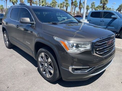 Used 2019 GMC Acadia SLT FWD image 3