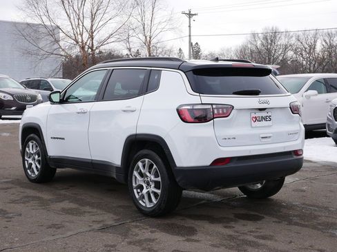Used 2025 Jeep Compass Limited image 5