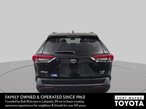 Used 2025 Toyota RAV4 XLE AWD/4WD image 8