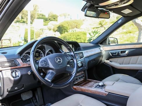 Used 2012 Mercedes-Benz E 350 Sedan image 32