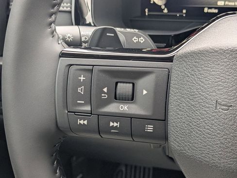 New 2026 Nissan Pathfinder Platinum image 24