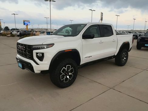 Used 2024 GMC Canyon AT4X AWD/4WD image 4