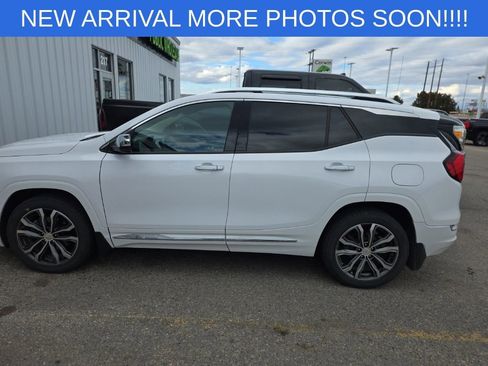 Used 2020 GMC Terrain Denali w/ GMC Pro Grade Package AWD/4WD image 5