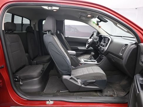 Used 2016 Chevrolet Colorado LT w/ LT Convenience Package RWD image 25