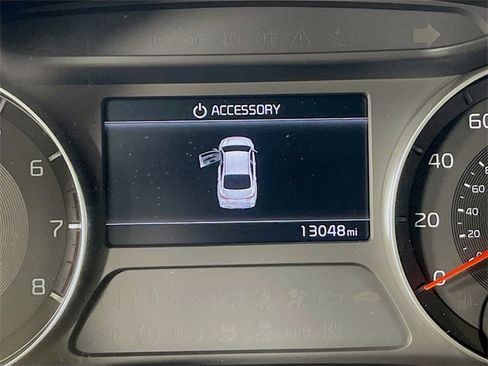 Used 2024 Kia Forte GT-Line w/ GT-Line Premium Package image 13