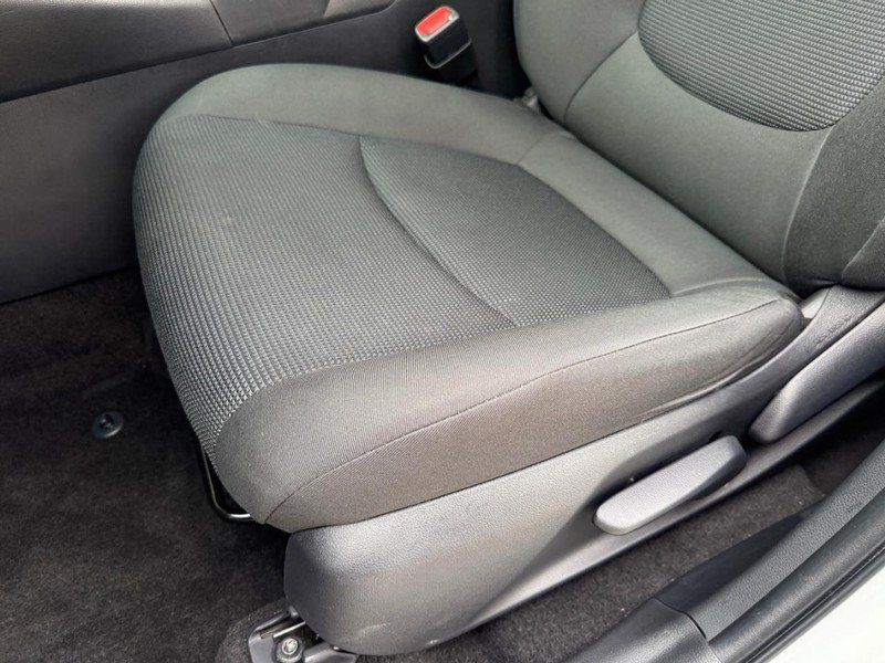 Used 2023 Toyota RAV4 LE AWD/4WD image 17