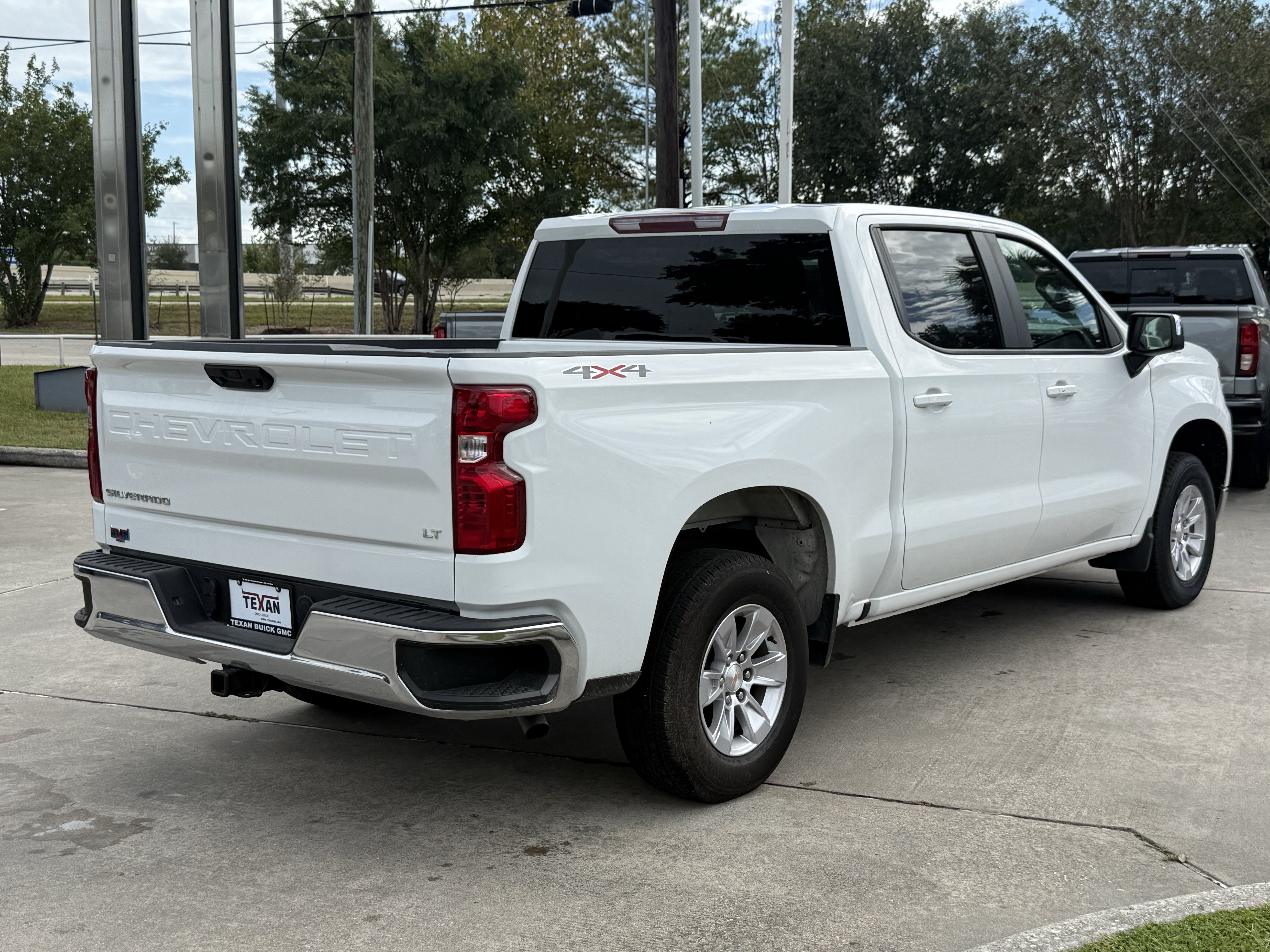 Used 2026 Chevrolet Silverado 1500 LT AWD/4WD image 5