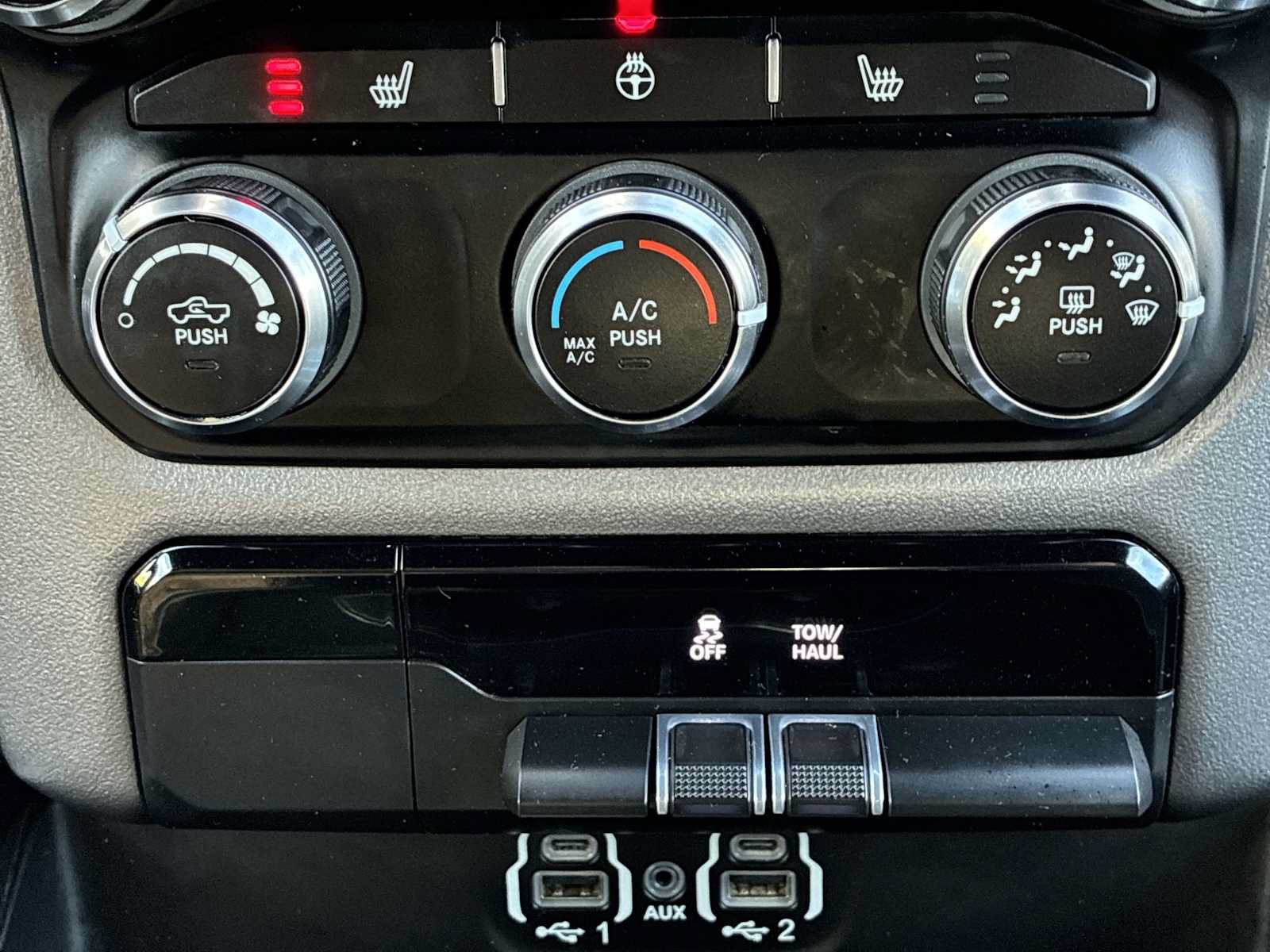 Used 2023 RAM 1500 Big Horn AWD/4WD image 16