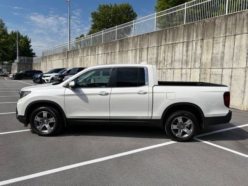 Certified 2024 Honda Ridgeline RTL image 38