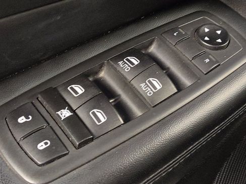 Used 2020 Jeep Grand Cherokee Altitude RWD image 27