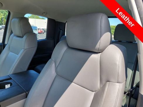 Used 2015 Toyota Tundra SR w/ Tow Package RWD image 6
