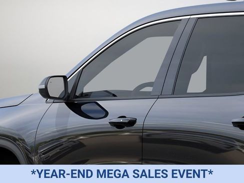 New 2026 Chevrolet Traverse LT image 12