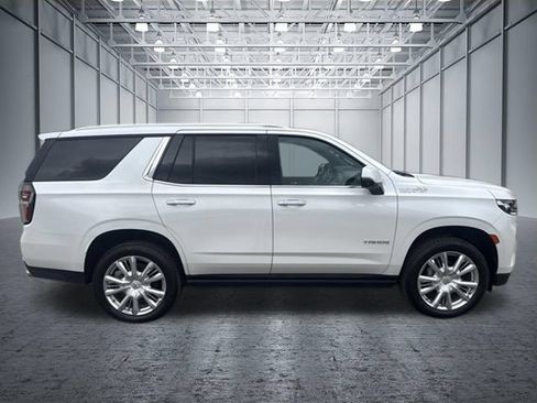 Used 2022 Chevrolet Tahoe High Country AWD/4WD image 6