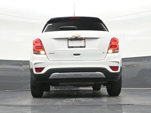 Used 2019 Chevrolet Trax LT w/ LT Convenience Package FWD image 26