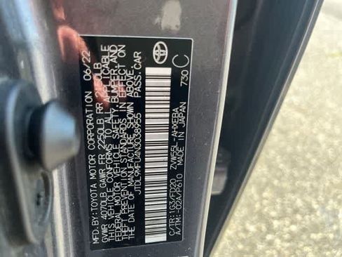Used 2022 Toyota Prius LE AWD/4WD image 8