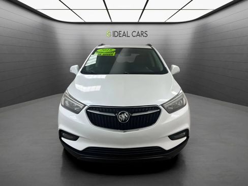 Used 2018 Buick Encore Sport Touring FWD image 2