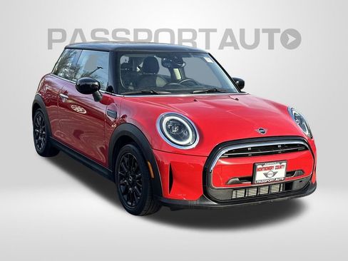 Used 2023 MINI Cooper 2-Door Hardtop image 6