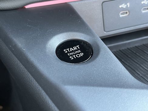 New 2026 Nissan Sentra SR w/ Floor Mat Package image 31