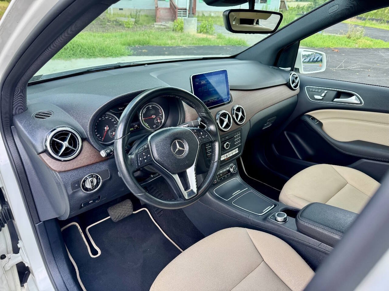 Used 2015 Mercedes-Benz B 250e image 10