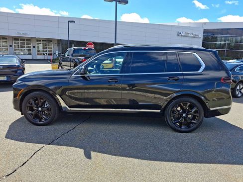 Used 2026 BMW X7 xDrive40i w/ Executive Package image 4