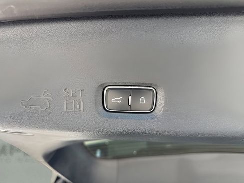 Used 2025 Ford Expedition Max Platinum w/ Stealth Appearance Package AWD/4WD image 32