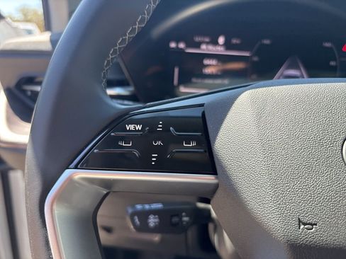 Used 2025 Audi Q5 Premium w/ Convenience Package image 24