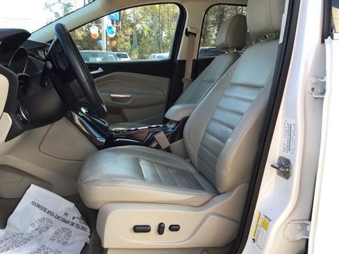 Used 2016 Ford Escape Titanium w/ Equipment Group 301A image 9