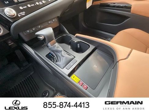 New 2025 Lexus ES 350 w/ Premium Package image 20
