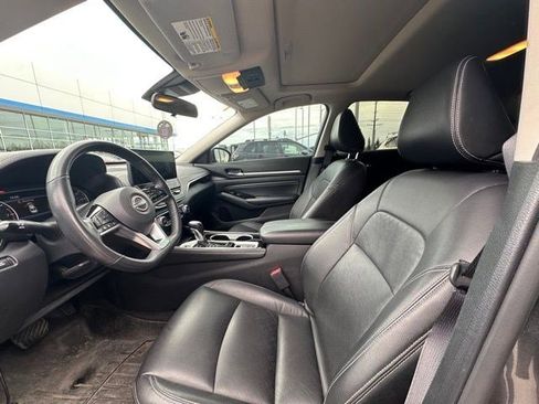 Used 2023 Nissan Altima 2.5 SL image 7
