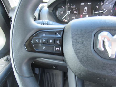 Used 2026 RAM ProMaster 2500 w/ Convenience Group FWD image 21