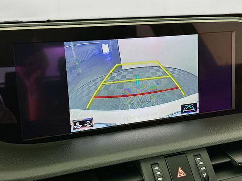 Used 2020 Lexus ES 300h w/ Premium Package image 14