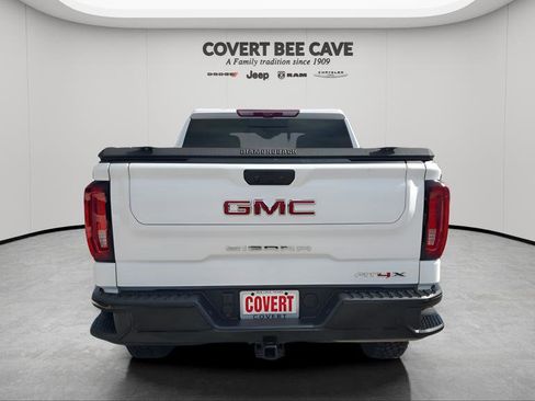 Used 2025 GMC Sierra 1500 AT4X image 8