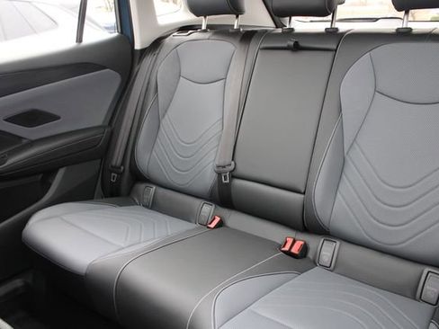 New 2026 Volkswagen Tiguan SE image 22