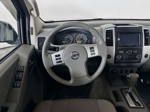 Used 2013 Nissan Frontier SV w/ SV Value Truck Pkg image 25